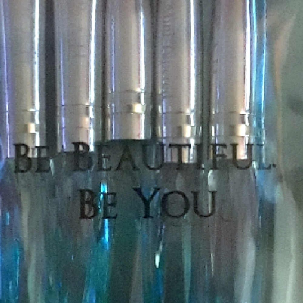 F.A.R.A.H Eye Brushes